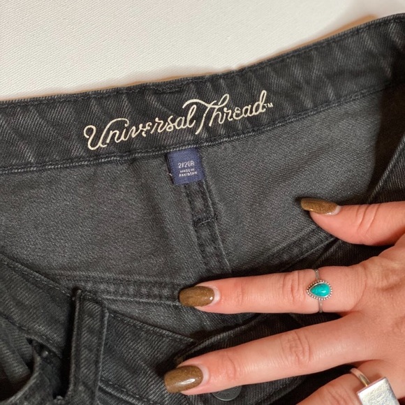 Universal Threads faded black frayed denim - Picture 2 of 3
